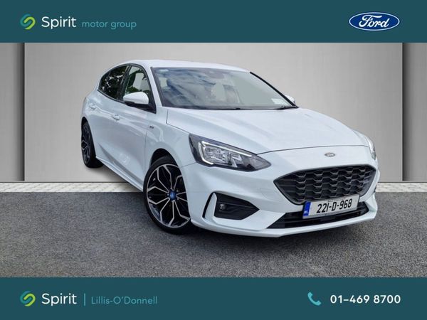 Ford Focus Hatchback, Petrol Hybrid, 2022, White