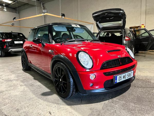 Mini Cooper Hatchback, Petrol, 2005, Red