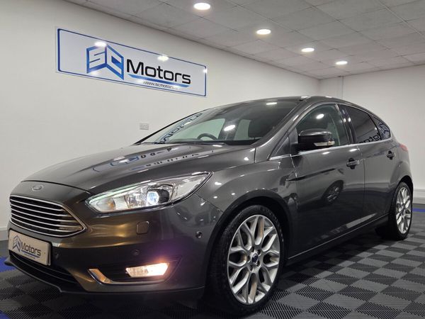 Ford Focus Hatchback, Diesel, 2015, Blue