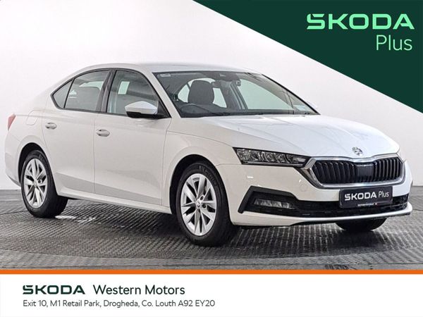 Skoda Octavia Saloon, Petrol, 2021, White