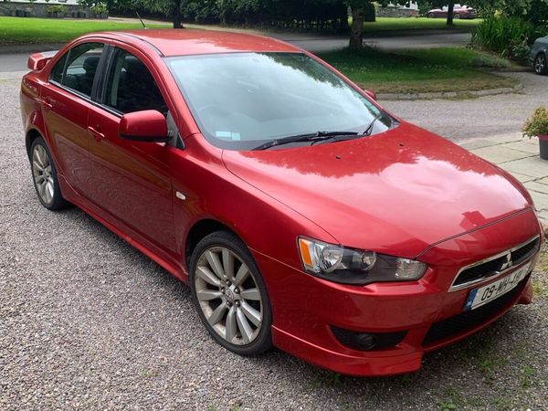 Mitsubishi Lancer Saloon, Petrol, 2009, Red
