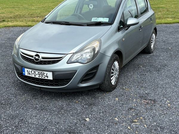 Opel Corsa Hatchback, Petrol, 2014, Silver