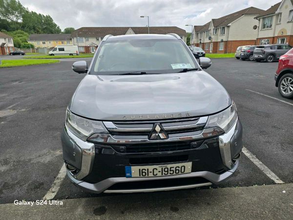 Mitsubishi Outlander SUV, Petrol Plug-in Hybrid, 2016, Grey