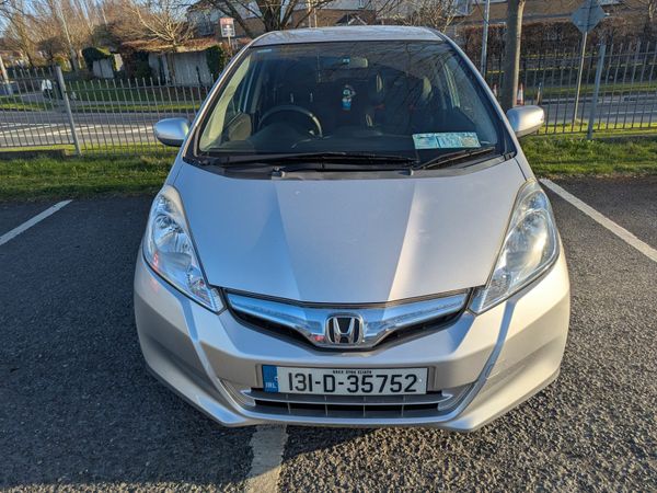 Honda Fit Hatchback, Petrol Hybrid, 2013, Silver
