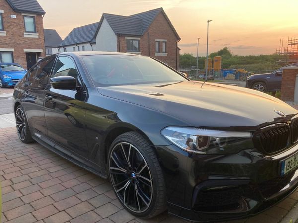 BMW 5-Series Saloon, Petrol Plug-in Hybrid, 2019, Black