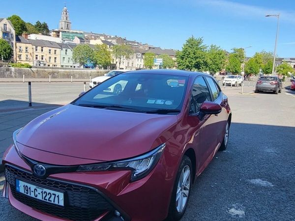 Toyota Corolla Hatchback, Petrol Hybrid, 2019, Red