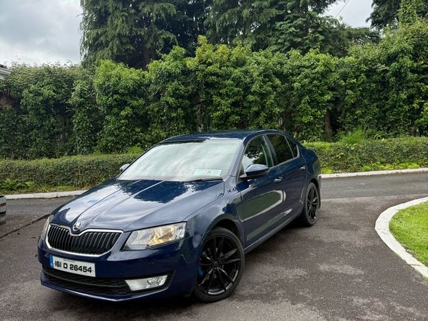 Skoda Octavia Saloon, Diesel, 2016, Blue