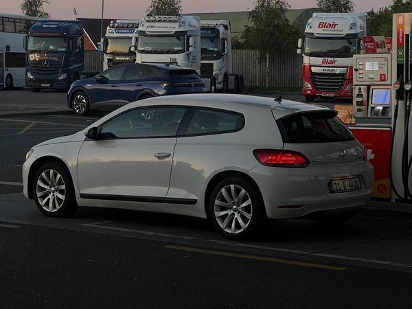 Volkswagen Scirocco Hatchback, Petrol, 2011, White