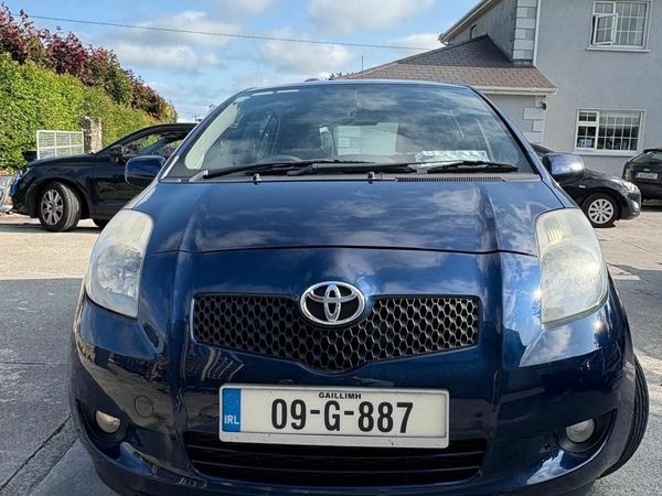 Toyota Yaris Hatchback, Petrol, 2009, Blue