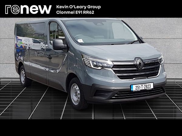 Renault Trafic MPV, Diesel, 2025, Grey