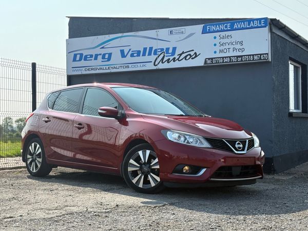 Nissan Pulsar Hatchback, Diesel, 2015, Red