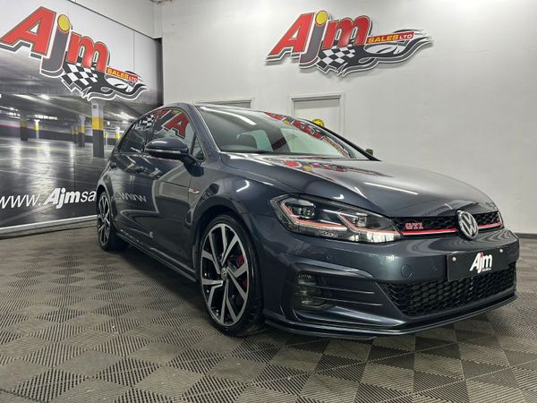 Volkswagen Golf Hatchback, Petrol, 2017, Blue