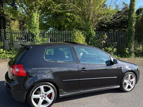 Volkswagen Golf Hatchback, Petrol, 2006, Black