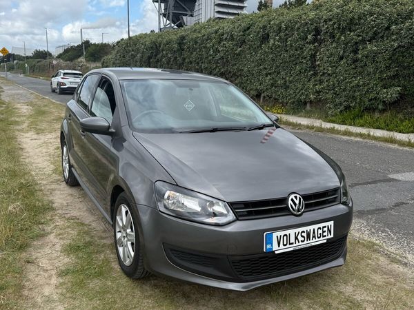 Volkswagen Polo Hatchback, Petrol, 2013, Grey