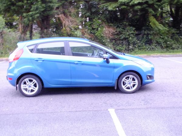Ford Fiesta Hatchback, Diesel, 2014, Blue