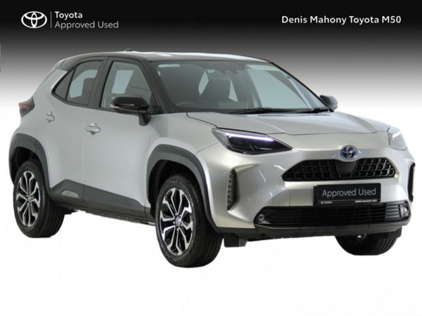 Toyota Yaris Cross SUV, Petrol Hybrid, 2024, Silver