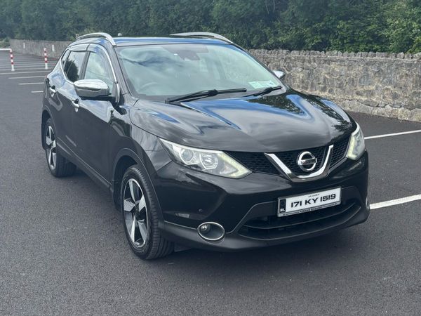 Nissan Qashqai SUV, Diesel, 2017, Black