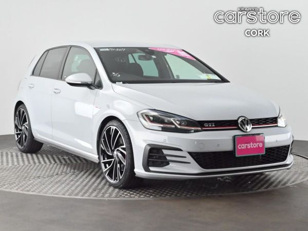 Volkswagen Golf Hatchback, Petrol, 2017, Black