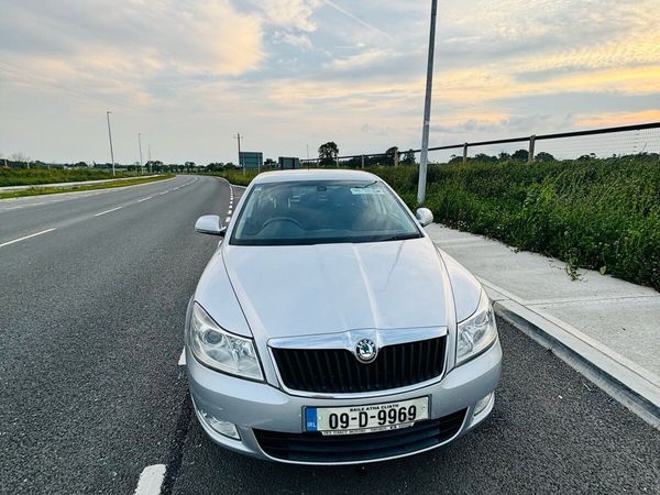 Skoda Octavia Hatchback, Diesel, 2009, Silver