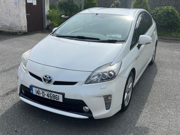 Toyota Prius Hatchback, Petrol Hybrid, 2014, White