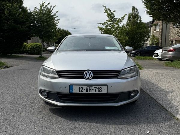 Volkswagen Jetta Saloon, Diesel, 2012, Silver