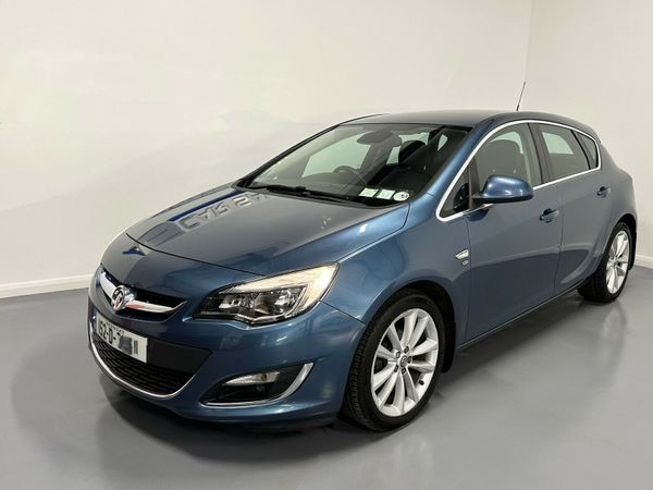 Vauxhall Astra Hatchback, Petrol, 2015, Blue