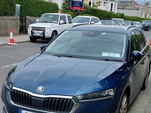 Skoda Octavia Estate, Diesel, 2021, Blue