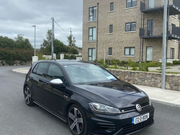 Volkswagen Golf Estate, Petrol, 2017, Black