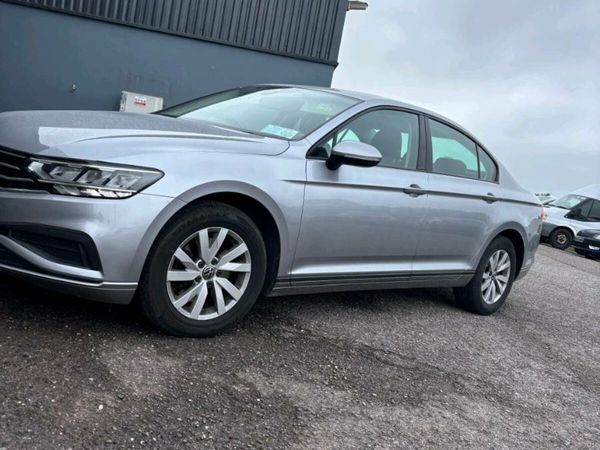 Volkswagen Passat Saloon, Diesel, 2021, Grey