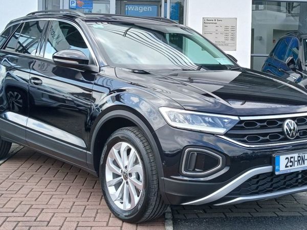 Volkswagen T-Roc SUV, Diesel, 2025, Black