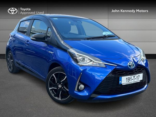 Toyota Yaris Hatchback, Petrol Hybrid, 2019, Blue