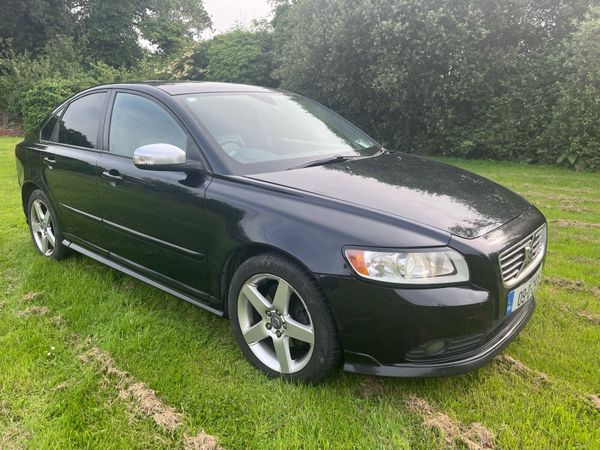 Volvo S40 Saloon, Diesel, 2009, Black