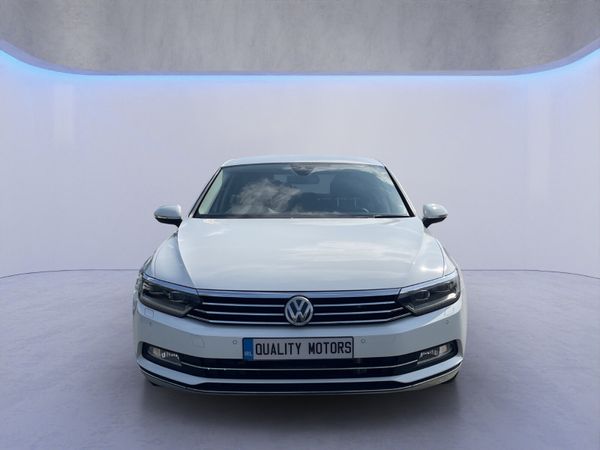 Volkswagen Passat Saloon, Petrol, 2016, White