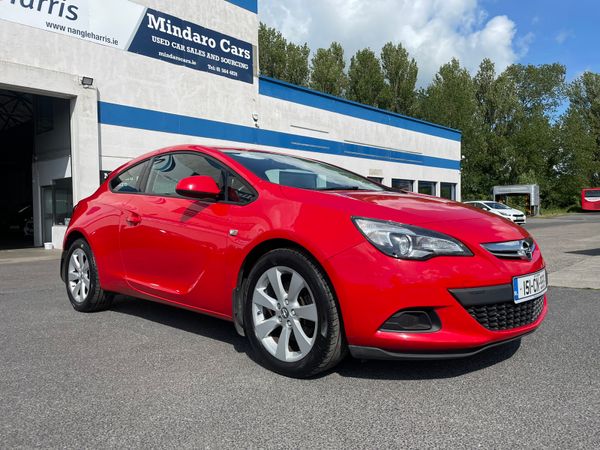 Opel Astra Hatchback, Petrol, 2015, Red