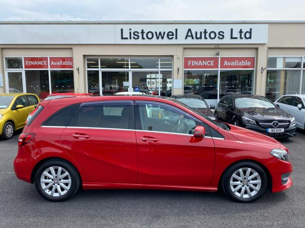 Mercedes-Benz B-Class MPV, Petrol, 2017, Red