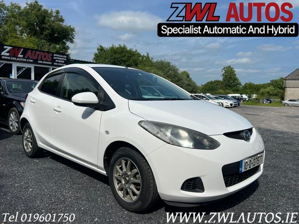 Mazda Demio MPV, Petrol, 2010, White