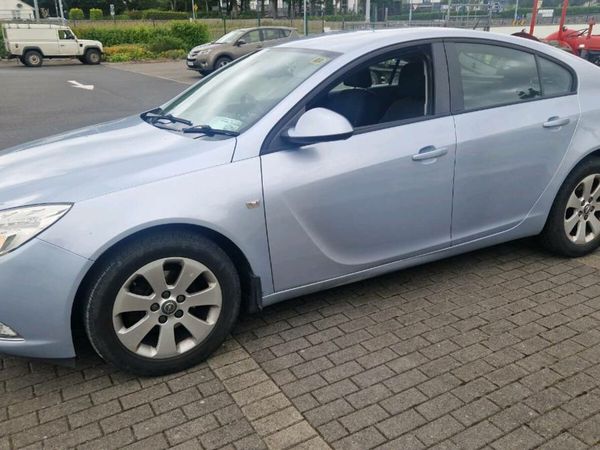 Opel Insignia Hatchback, Diesel, 2013, Silver