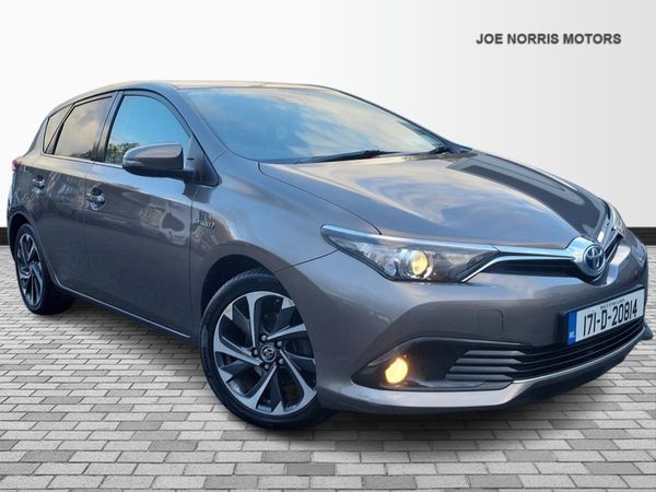 Toyota Auris MPV, Petrol Hybrid, 2017, Grey