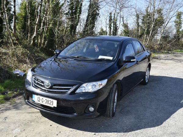 Toyota Corolla Saloon, Diesel, 2012, Black
