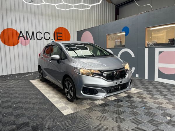 Honda Fit Estate, Petrol Hybrid, 2019, Silver