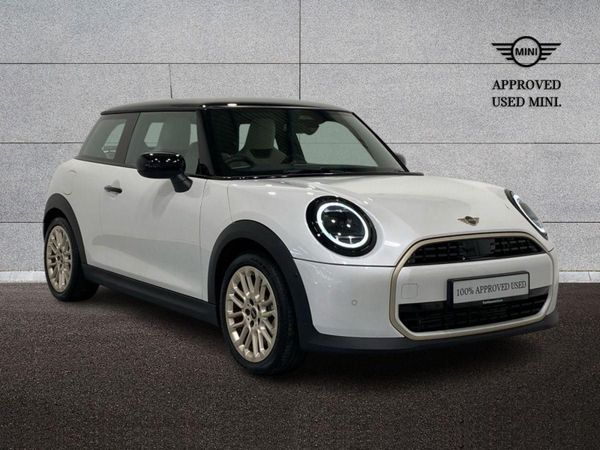 Mini Cooper Hatchback, Petrol, 2025, White