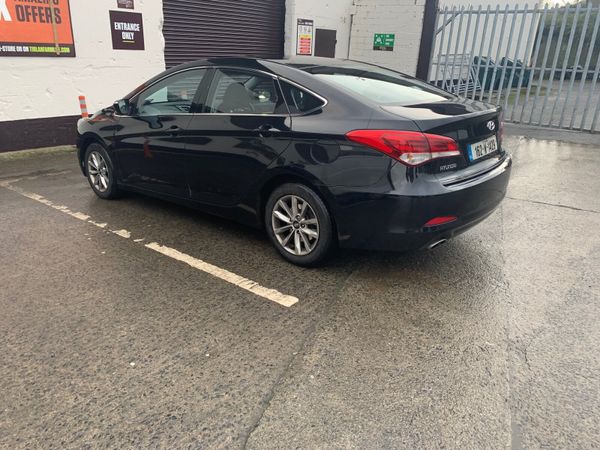 Hyundai i40 Saloon, Diesel, 2016, Black
