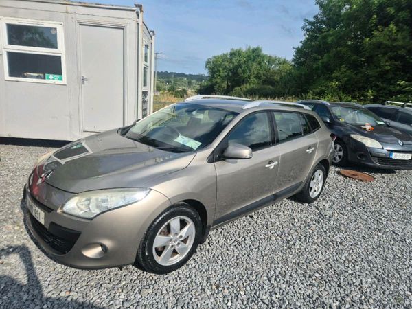 Renault Megane Estate, Diesel, 2011, Gold