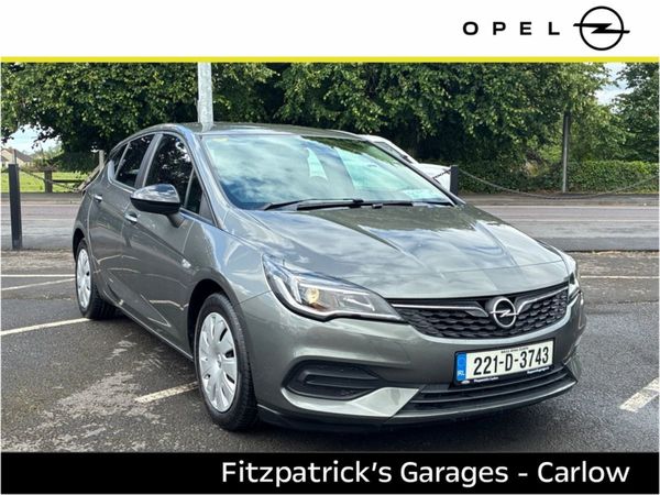 Opel Astra Hatchback, Diesel, 2022, Grey