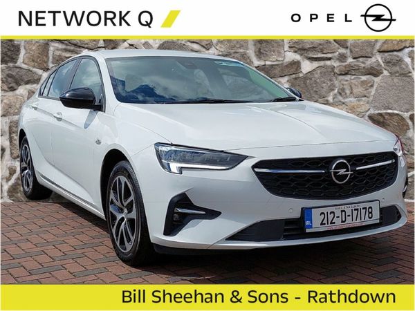 Opel Insignia Hatchback, Diesel, 2021, White