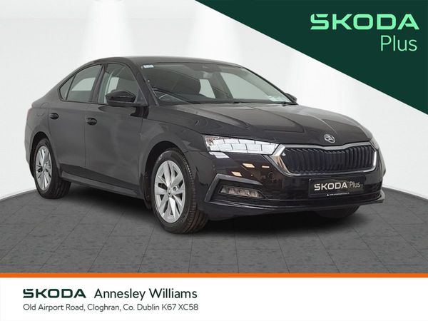 Skoda Octavia Saloon, Petrol, 2023, Black