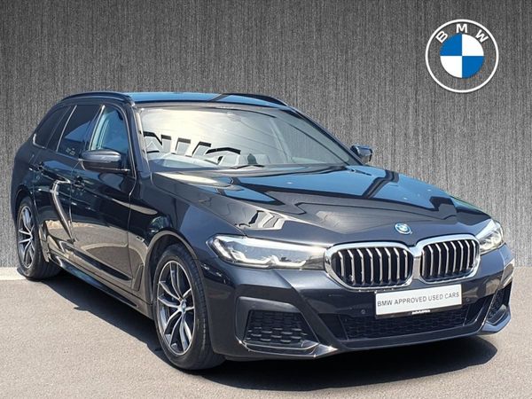 BMW 5-Series Estate, Petrol Plug-in Hybrid, 2022, Black