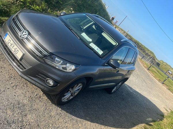 Volkswagen Tiguan SUV, Diesel, 2012, Grey