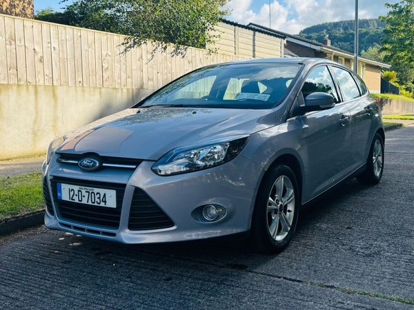 Ford Focus Hatchback, Diesel, 2012, Grey