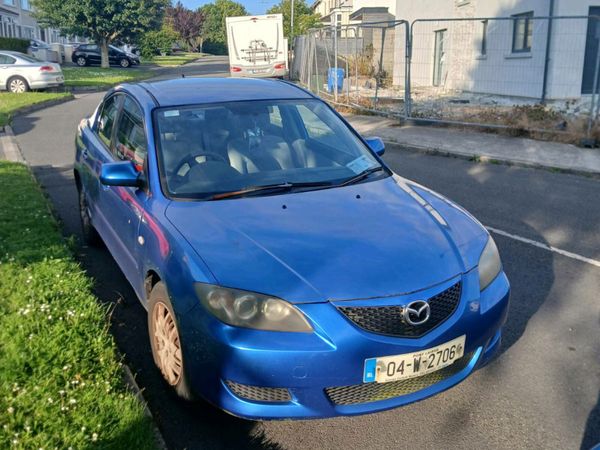 Mazda Mazda3 Saloon, Petrol, 2004, Blue